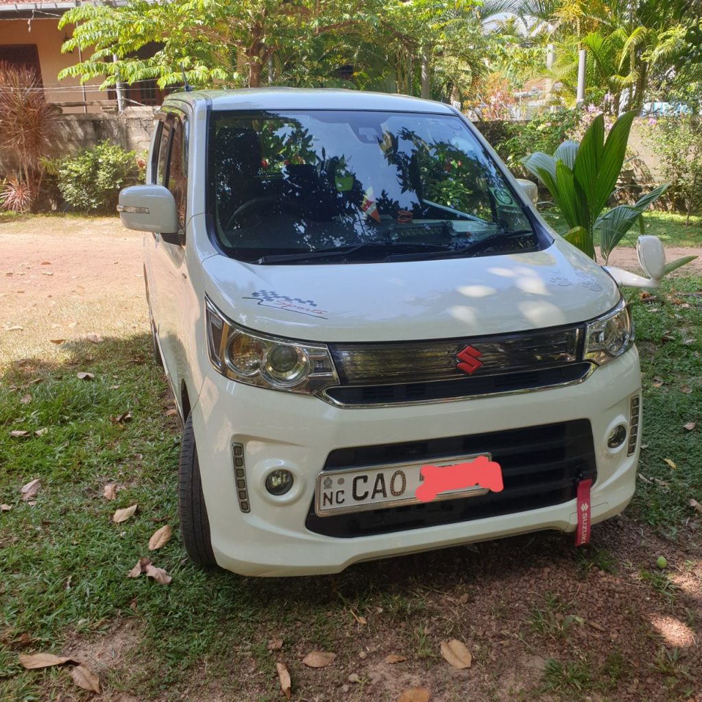 Suzuki Wagon R или аналог в Шри-Ланке