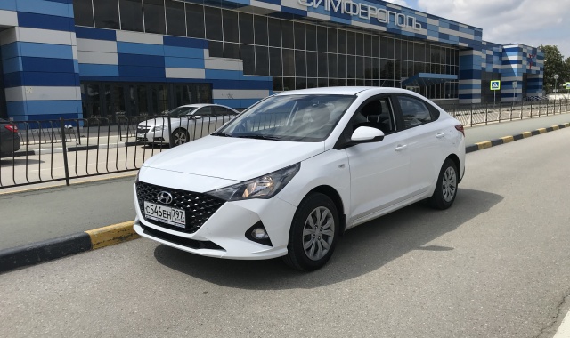Hyundai Solaris New 2021 белый/черный/серый в Крыму