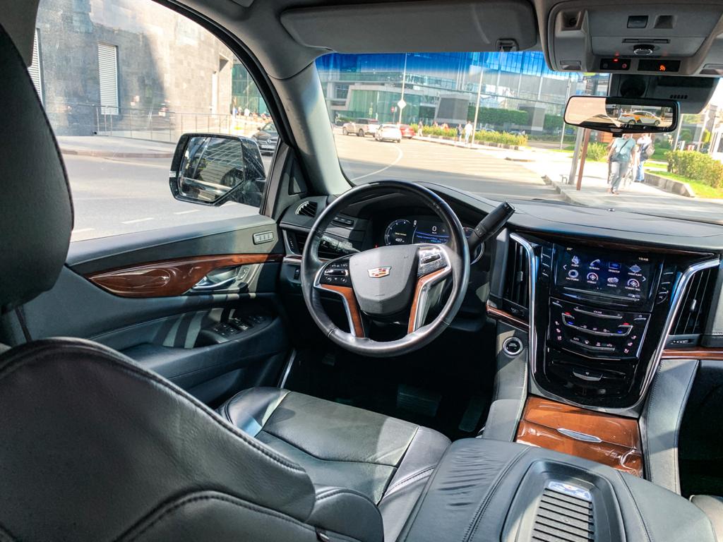 Cadillac Escalade 2017  в Москве, Россия