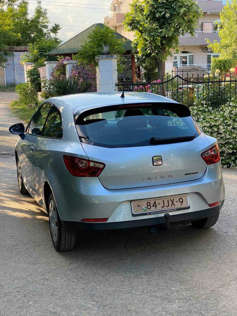 Seat Ibiza 1.4 Дизель Механика 2012-2015 год или аналог в Черногории