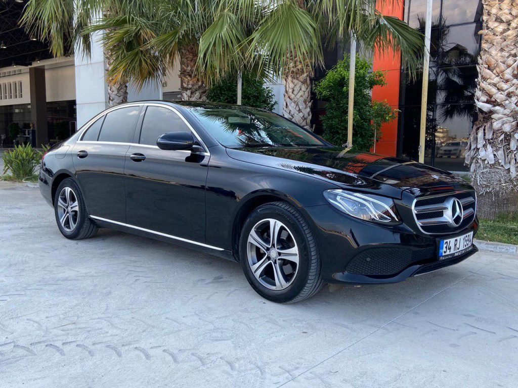 Mercedes E 220 d 2018 в Аланьи и Анталии, Турция