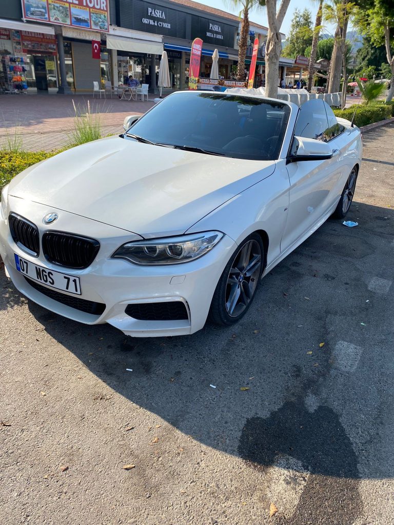 BMW 2 Cabrio в Кемере, Турция