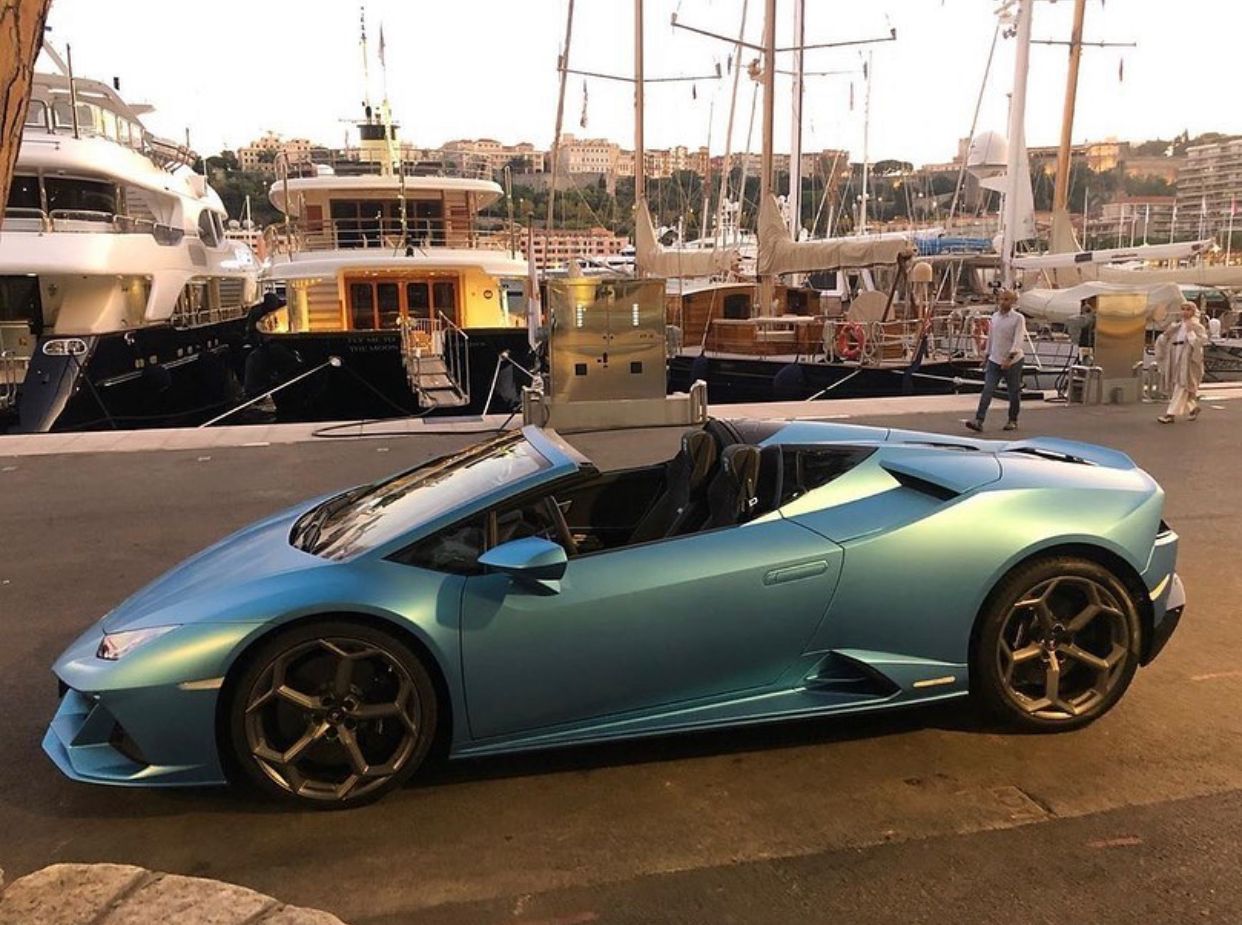 Взять в аренду Lamborghini Huracan Cabrio в Белеке и Сиде, Турция