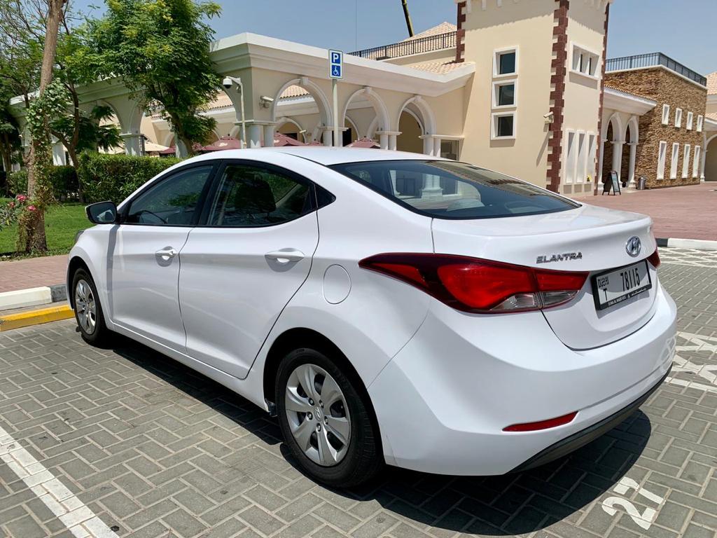 Hyundai Elantra 2018-2020 год или аналог в Дубаи, ОАЭ
