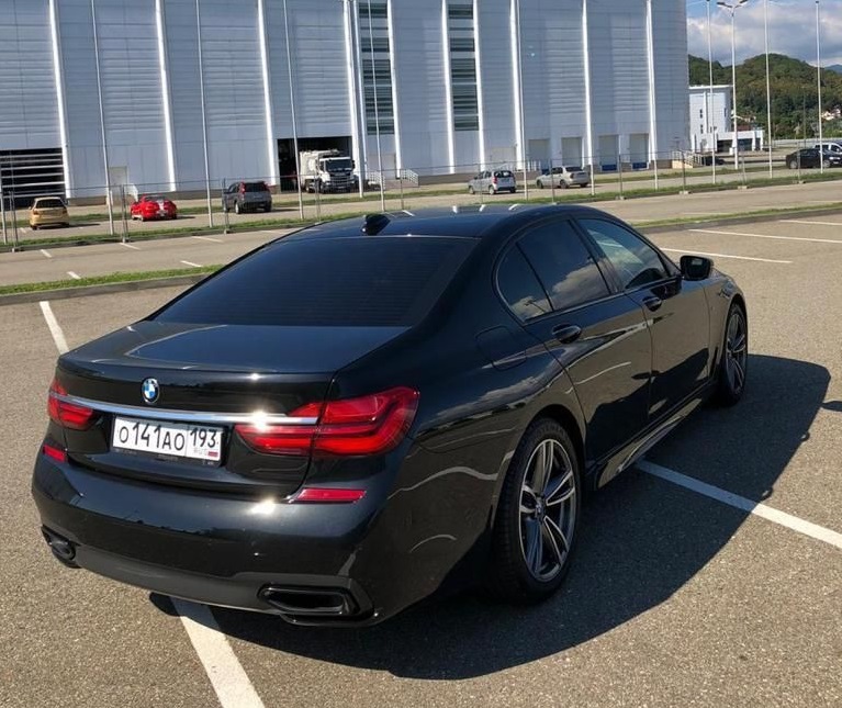 BMW 730 2018-2020 год или аналог в Сочи, Россия