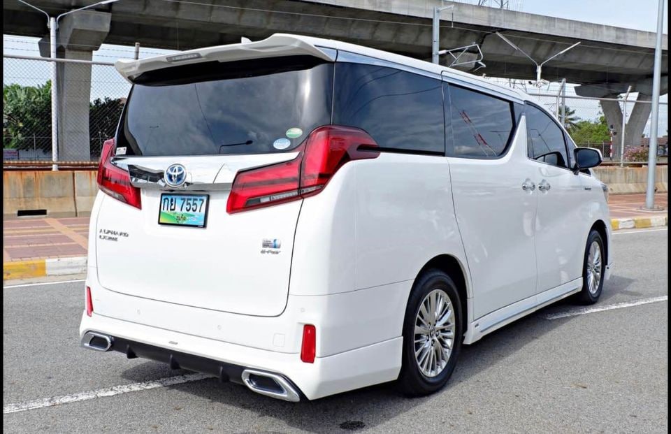 Toyota Alphard hybrid 2020-2022 год или аналог на Пхукете, Тайланд