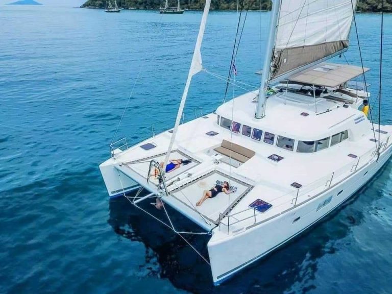 Катамаран Lagoon 500 на Пхукете, Таиланд