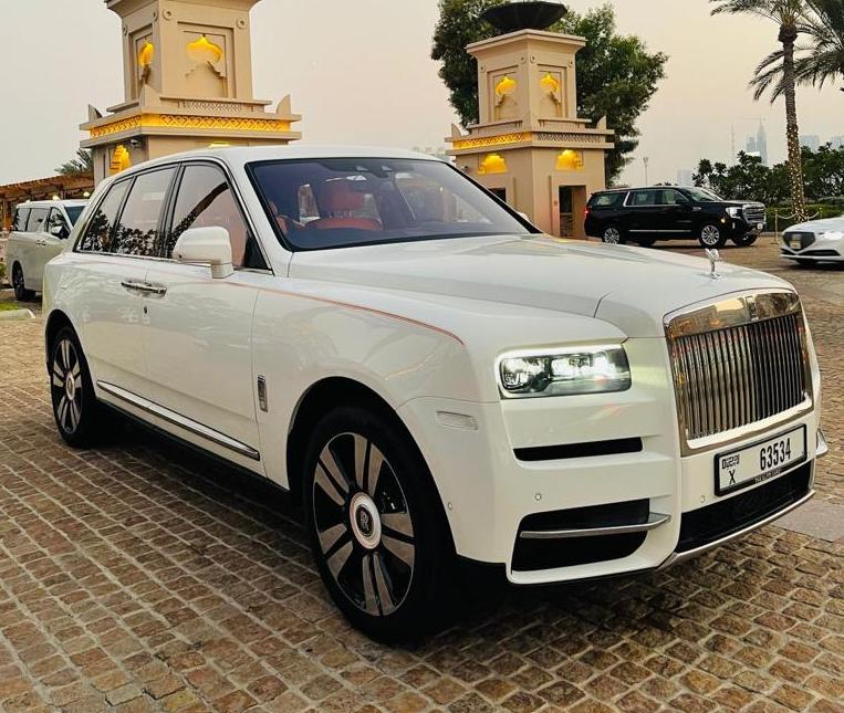 Rolls Royce Cullinan White 2021 в Дубаи, ОАЭ
