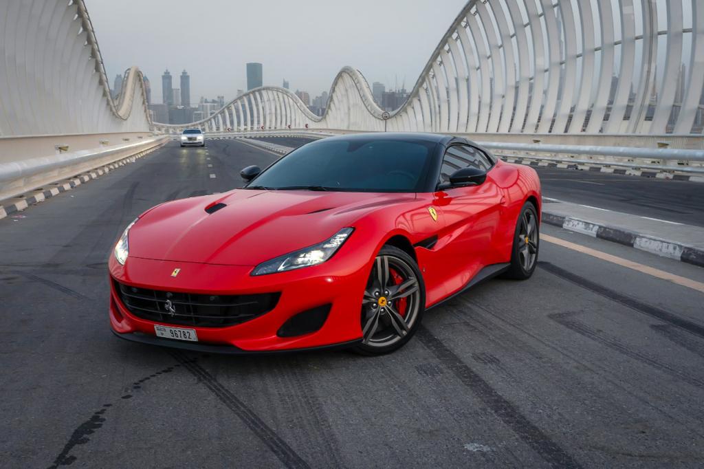 Аренда феррари в москве. Ferrari Portofino Red. Аренда Феррари. Аренда Феррари Дубай. Аренда Феррари в Дубае фото.