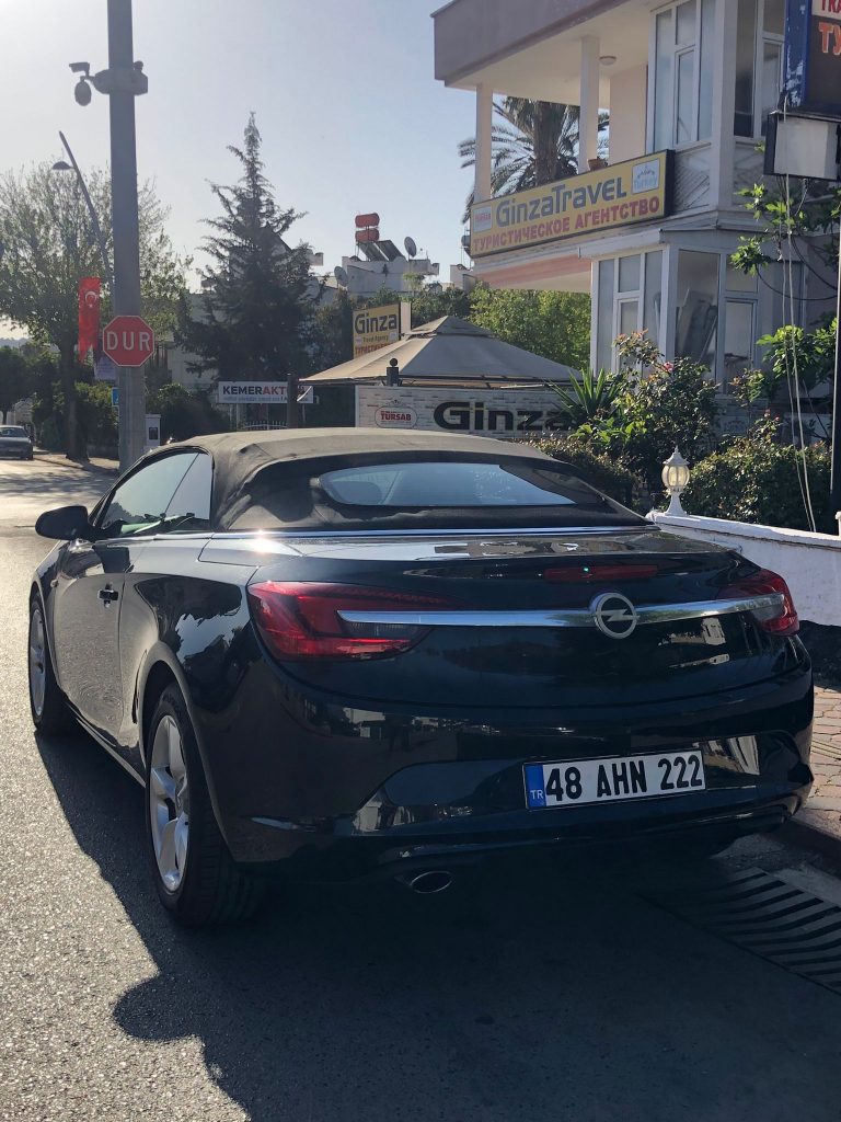 Opel Astra Cabrio в Анталии, Турция