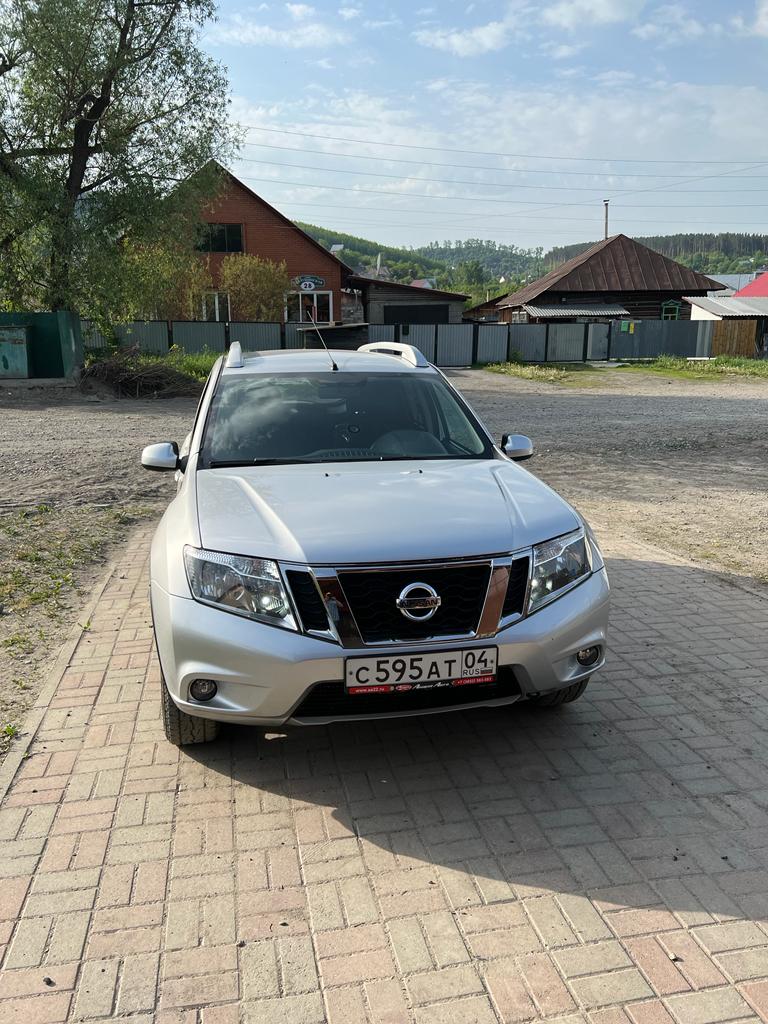 Nissan Terrano 2020-2021 год или аналог в Горно-Алтайске, Россия
