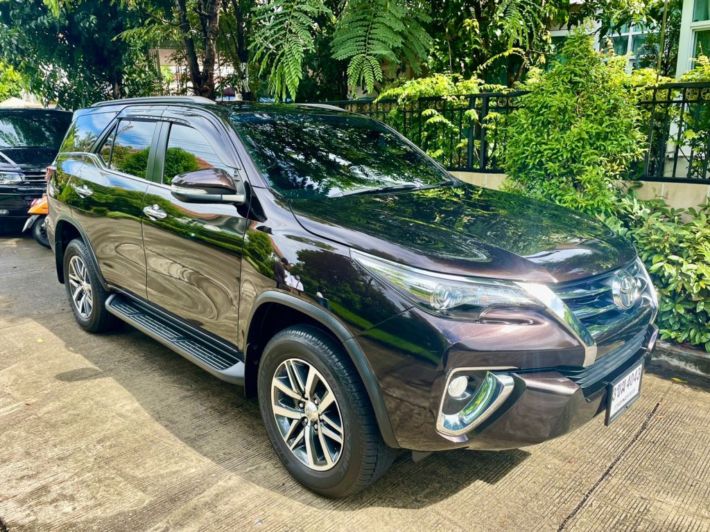 Toyota Fortuner 2016-2018 год или аналог в Паттайе, Таиланд