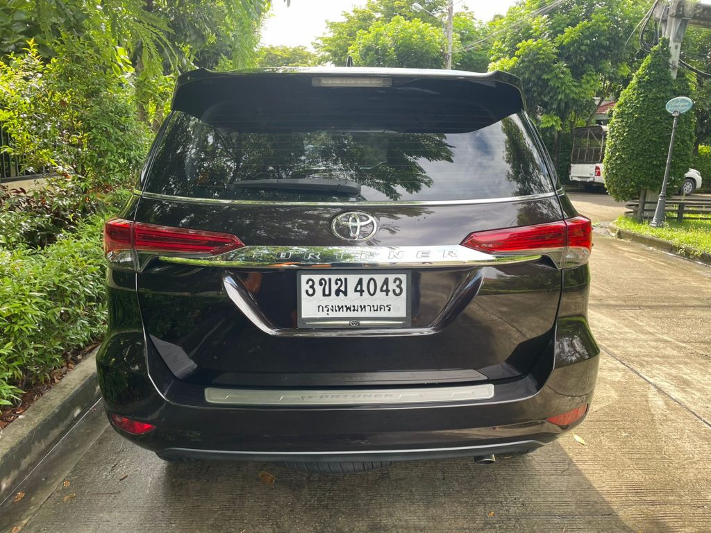 Toyota Fortuner 2016-2018 год или аналог в Паттайе, Таиланд