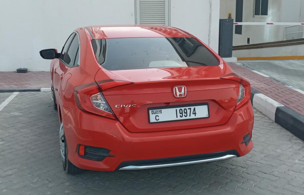 Honda Civic LX 2020-2023 год или аналог в Дубаи, ОАЭ