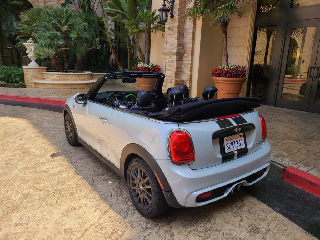 Mini Cooper кабриолет 2018-2020 в Лос Анджелесе, США