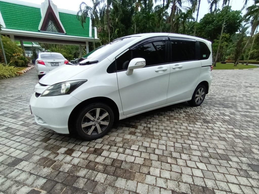 Honda Freed 2013-2016 год или аналог на Пхукете, Тайланд