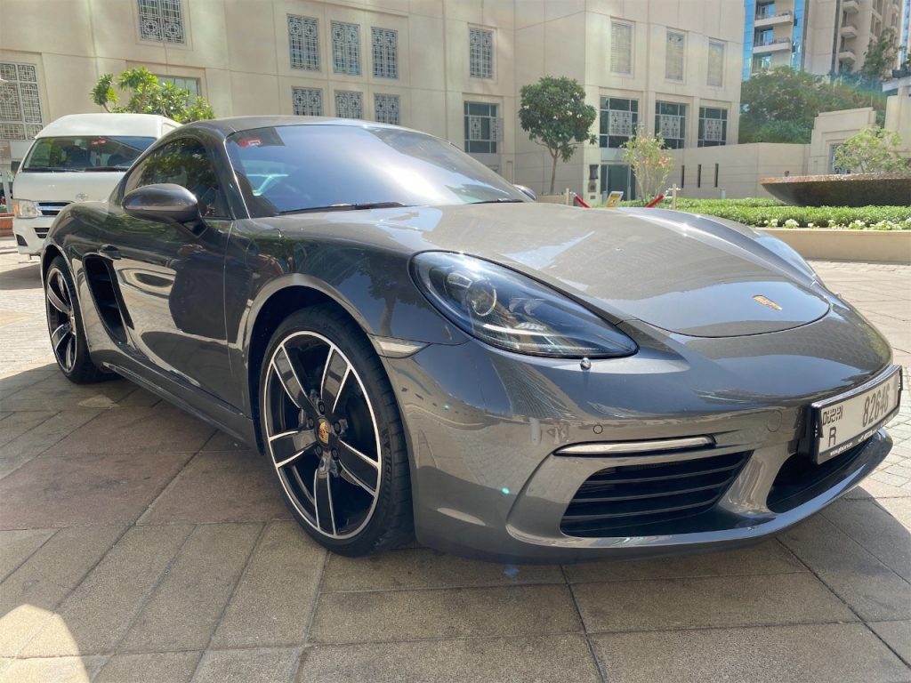 Porsche Cayman 2022-2023 или аналог в Дубаи, ОАЭ