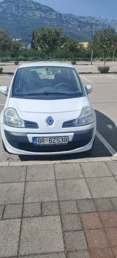 Renault Modus 1,5 дизель механика или аналог в Черногории