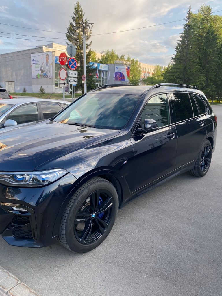 BMW X7 2021-2022 в Новосибирске, Россия