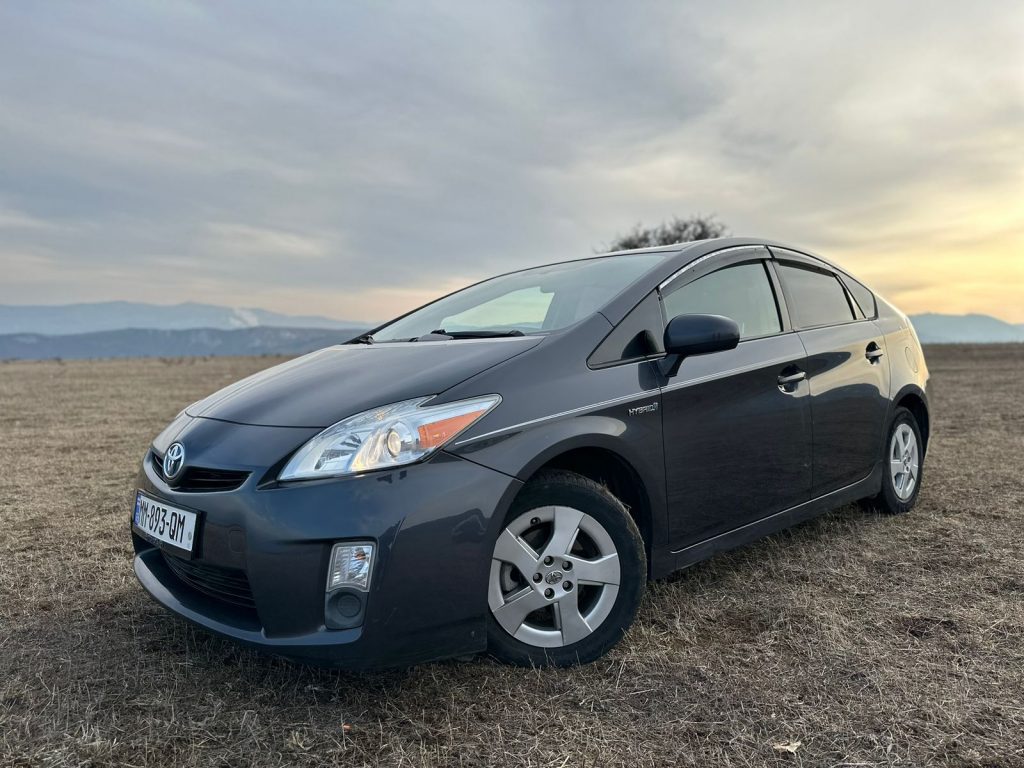 Toyota Prius 2010-2012 в Тбилиси, Грузия