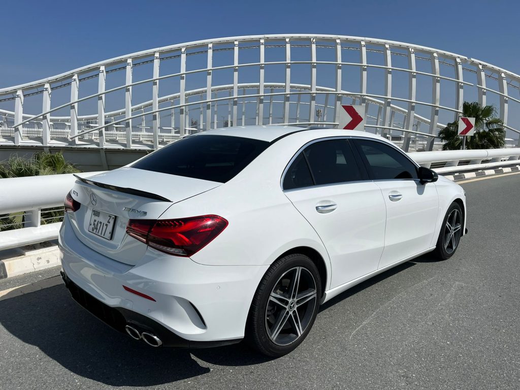 Mercedes A220 2022-2023 или аналог в Дубаи, ОАЭ
