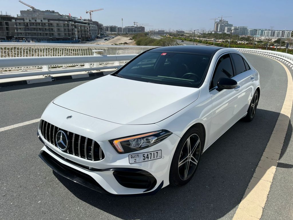 Mercedes A220  2022-2023 или аналог в Дубаи, ОАЭ