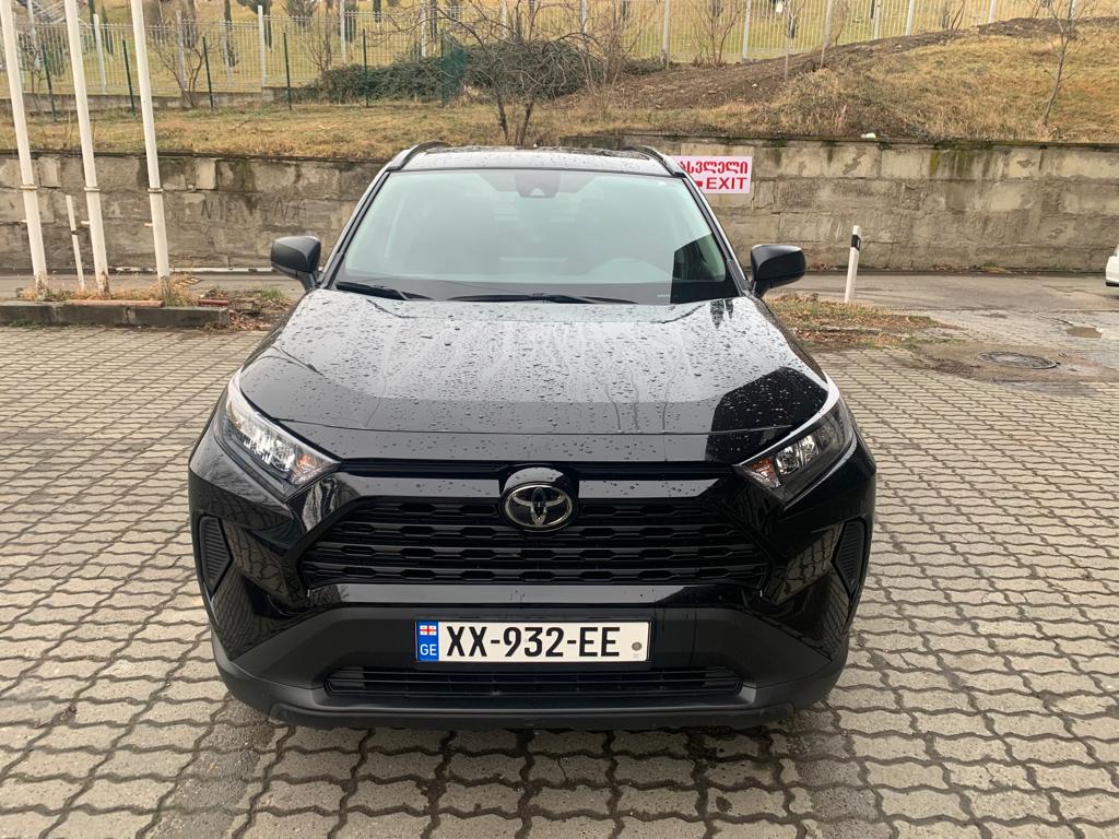 Toyota RAV4 2020-2023 или аналог в Тбилиси, Грузия