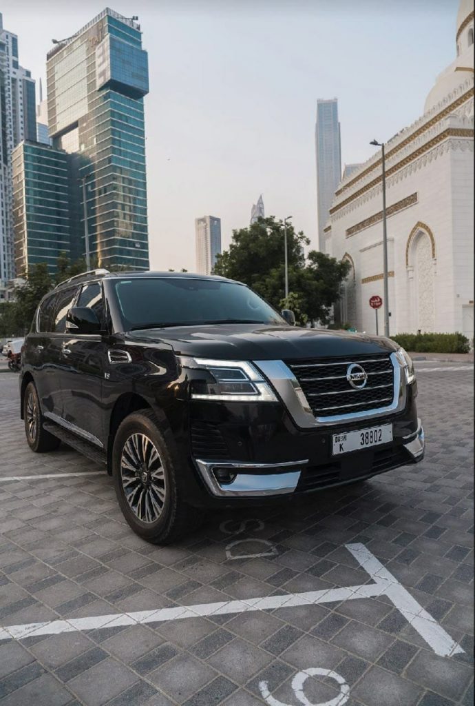 Nissan Patrol 2022-2023 год или аналог в Дубаи, ОАЭ