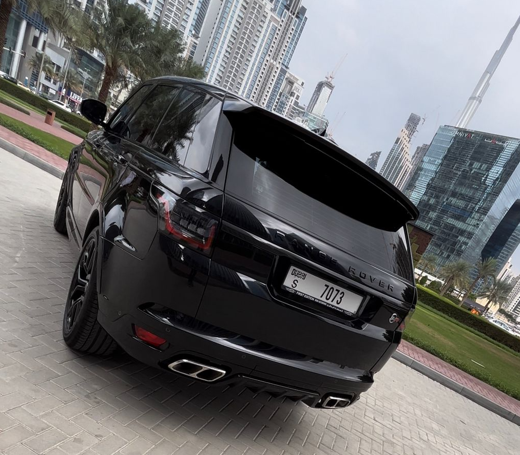 Range Rover SVR 2022-2023 в Дубаи, ОАЭ