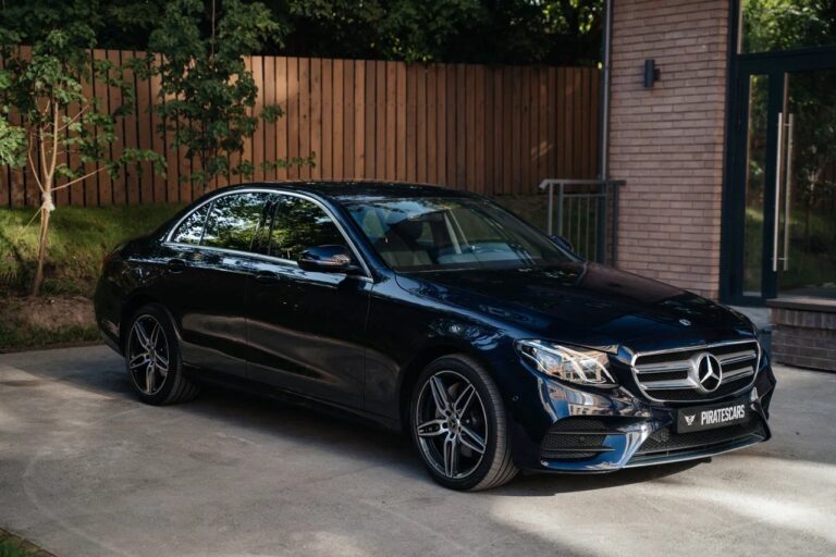 Прокат автомобиля Mercedes-Benz E200