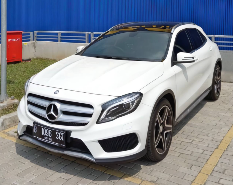 Mercedes Benz GLA или аналог на Бали