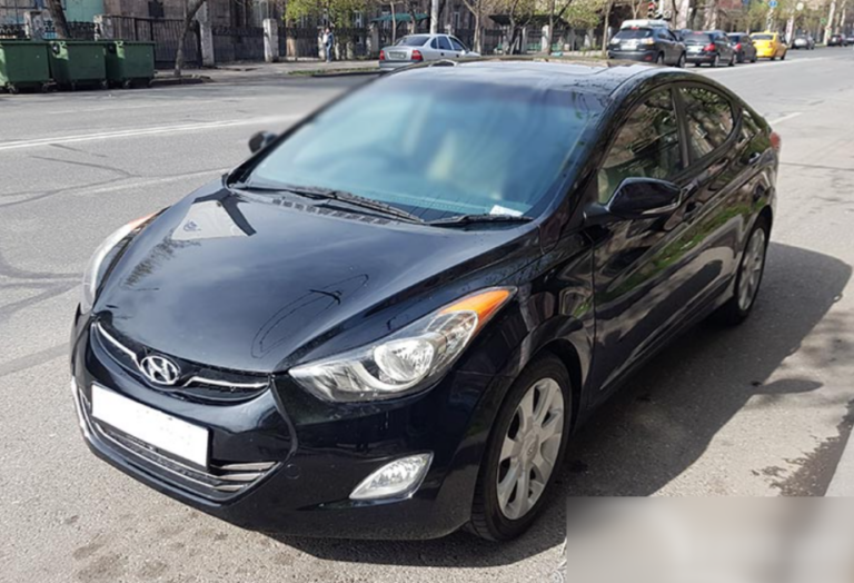 Hyundai Elantra автомат 2017-2020 или аналог в Ереване, Армения