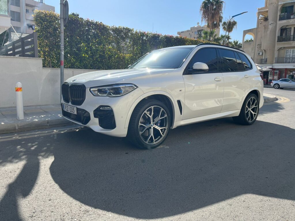 BMW X5 2022-2023 или аналог в Ларнаке, Кипр