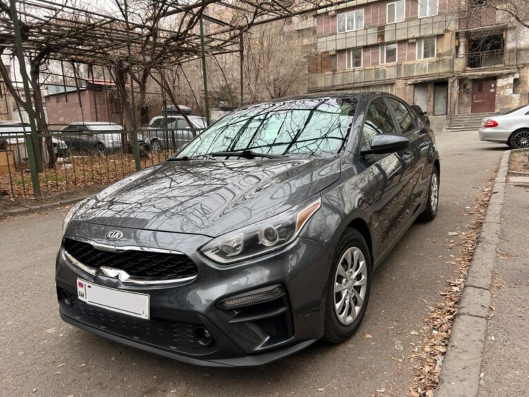Kia Cerato 2018-2020 автомат или аналог в Ереване
