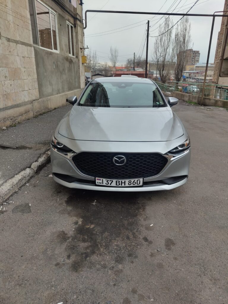 Mazda 3, 2019-2021 или аналог в Ереване, Армения