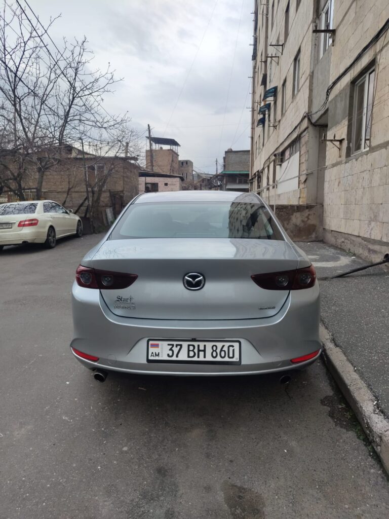 Mazda 3, 2019-2021 или аналог в Ереване, Армения