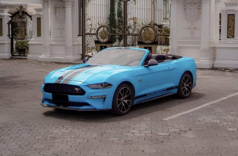 Ford Mustang Blue кабриолет в Денпасаре, Бали