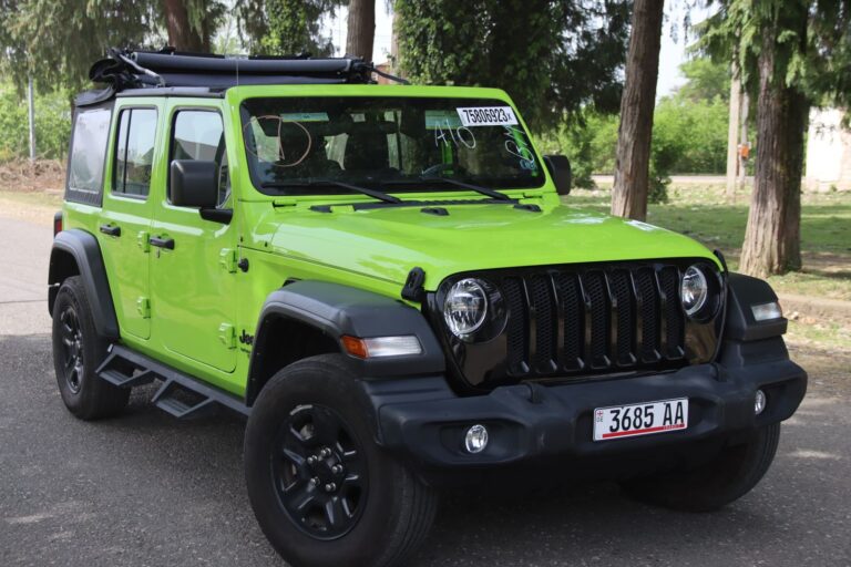 Jeep Wrangler 2019-2022 или аналог в Тбилиси, Грузия