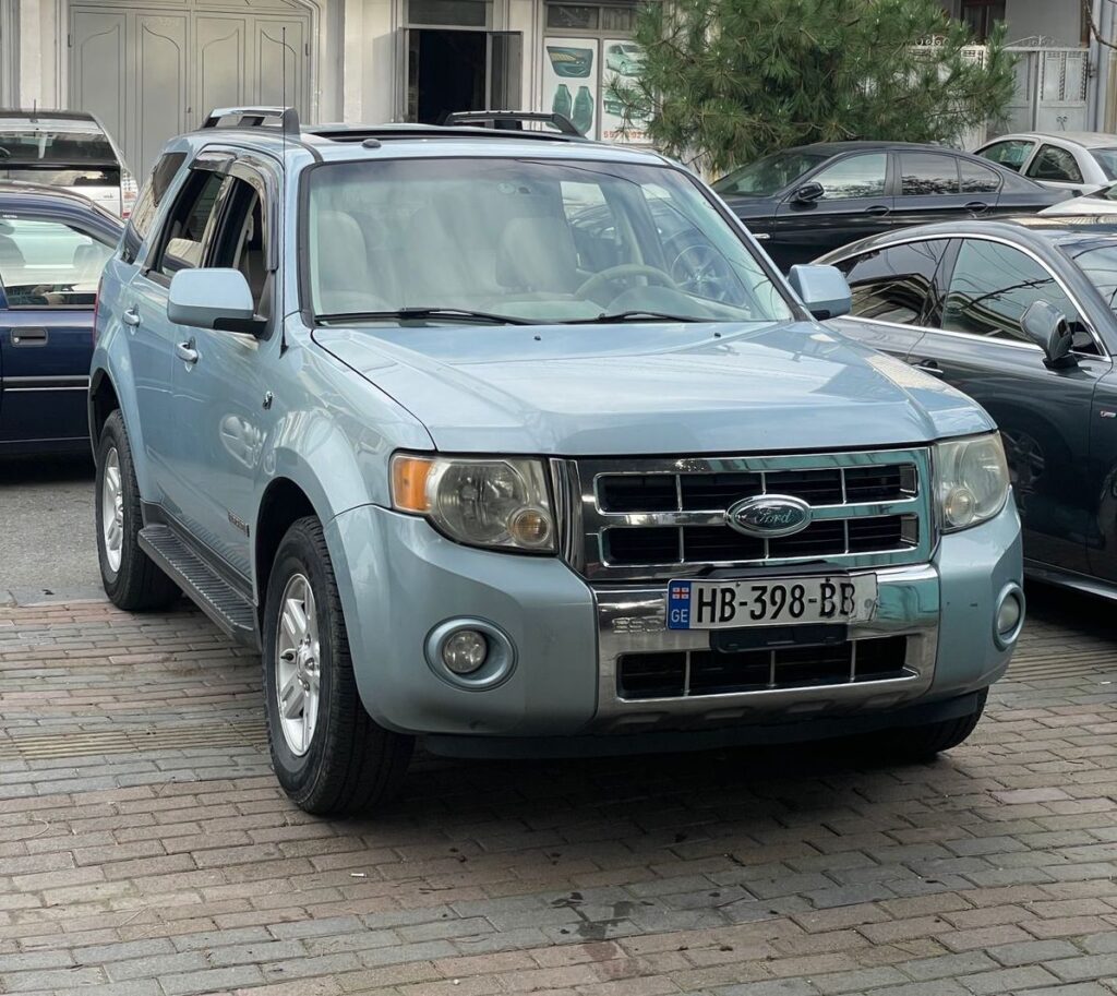 Ford Explorer 2004-2008 или аналог в Кутаиси, Грузия