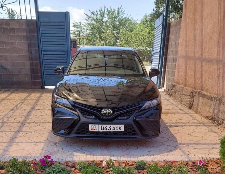 Toyota Camry 2022-2024 или аналог в Бишкеке, Кыргызстан