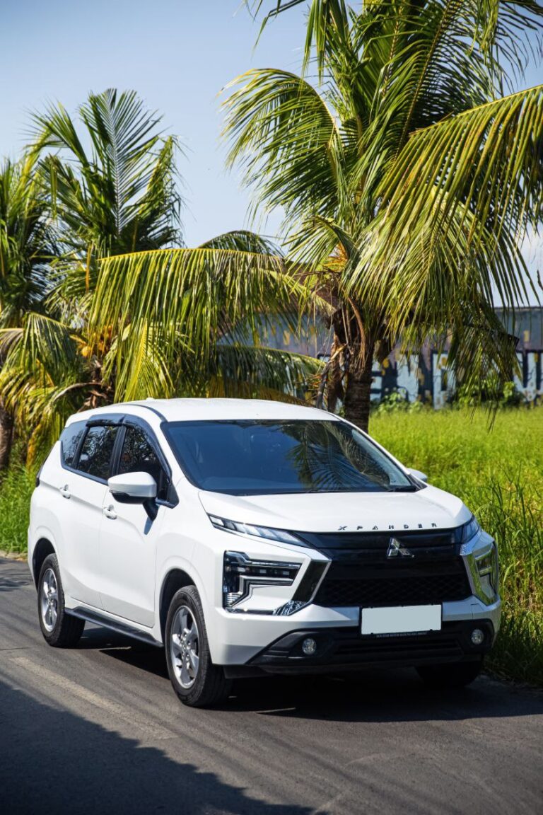 Mitsubishi Expander или аналог в Денпасаре, Бали