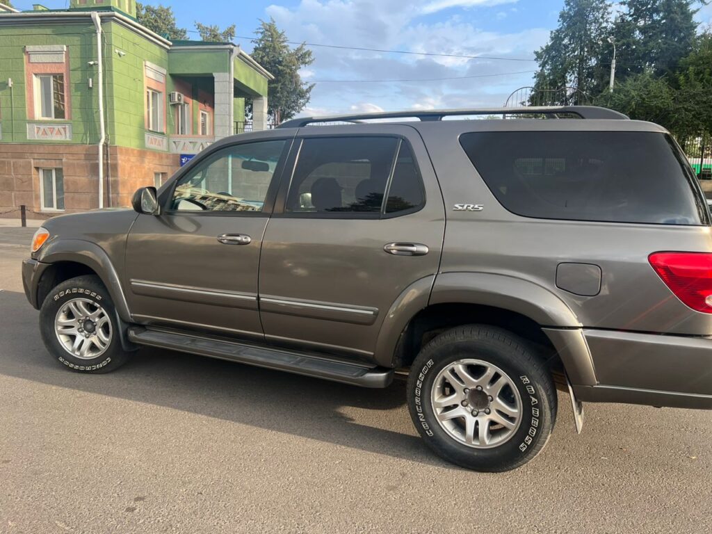 Toyota Sequoia 2004-2007 или аналог в Бишкеке, Кыргызстан