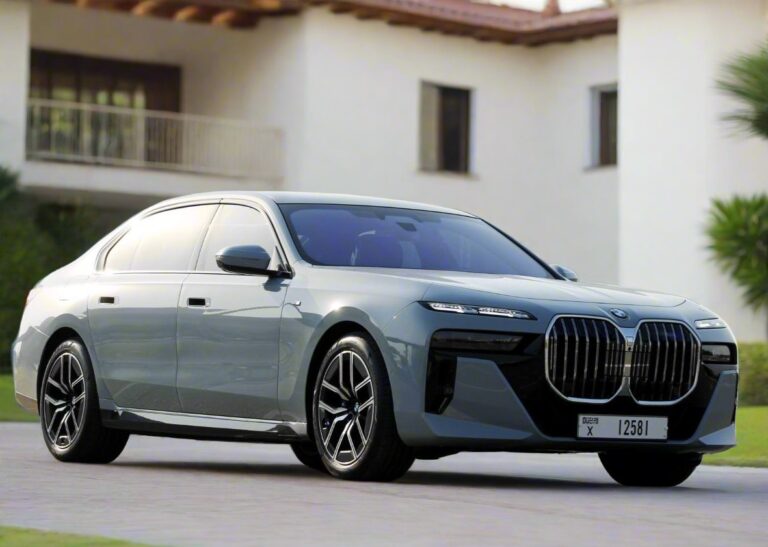 BMW 735li 2022-2024 или аналог в ОАЭ