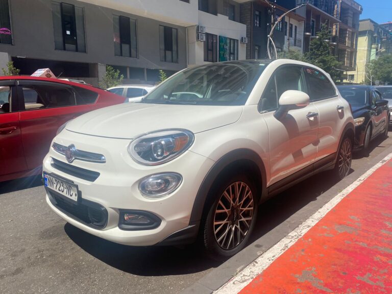 FIAT 500 x lounge premium 2018-2019 или аналог в Батуми, Грузия