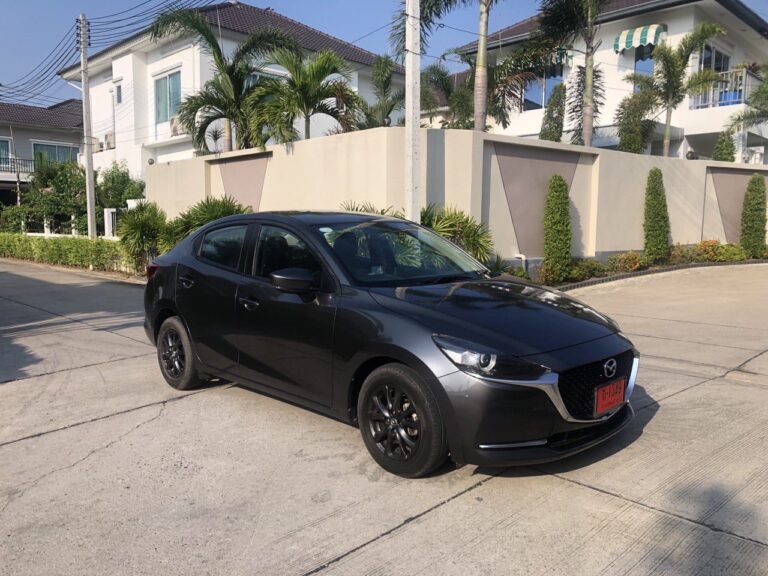 Mazda 2, 2023-2024 или аналог в Паттайе, Таиланд