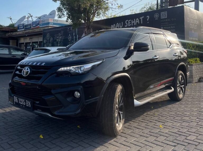 Toyota Fortuner 7 мест 2019-2021 или аналог на Бали