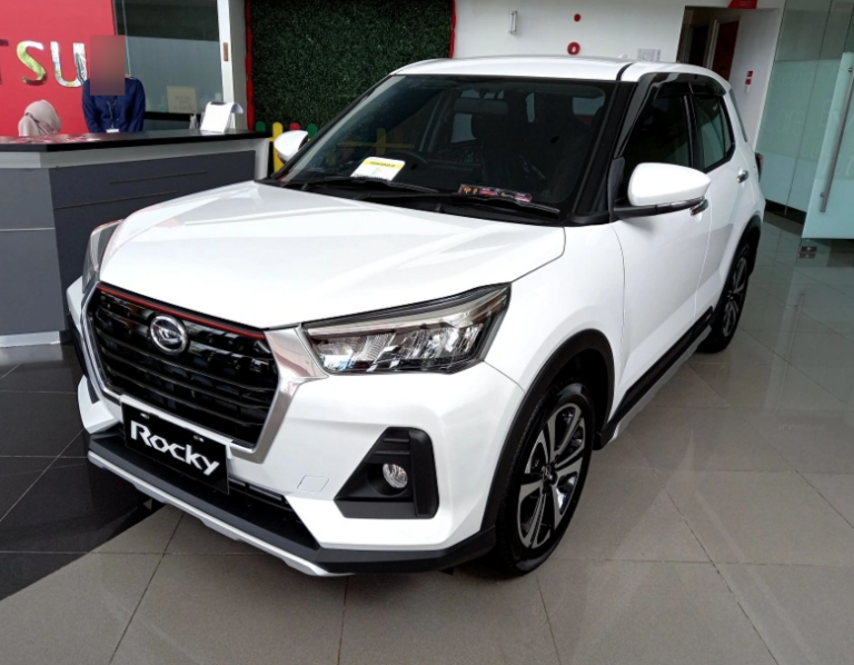 Daihatsu Rocky 2022-2024 или аналог на Бали