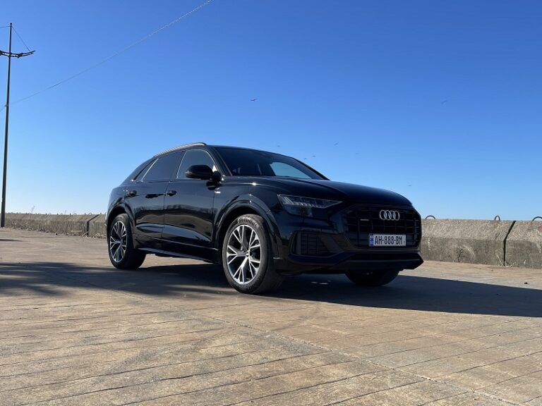 Audi Q8 2020-2024 или аналог в Батуми, Грузия
