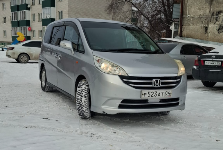 Honda Stepwagon 8 мест 2007-2010 или аналог в Горно-Алтайске, Россия