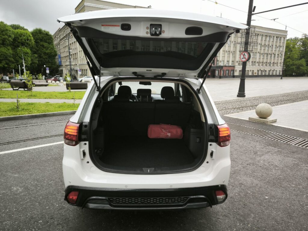 Mitsubishi Outlander 4WD 2022-2024 или аналог во Владикавказе, Россия